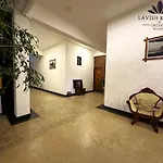 Lavish Resort By Indigo
