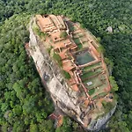 Sigiriya Paradise Inn