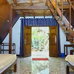 Sigiri Sky Home & Treehouse
