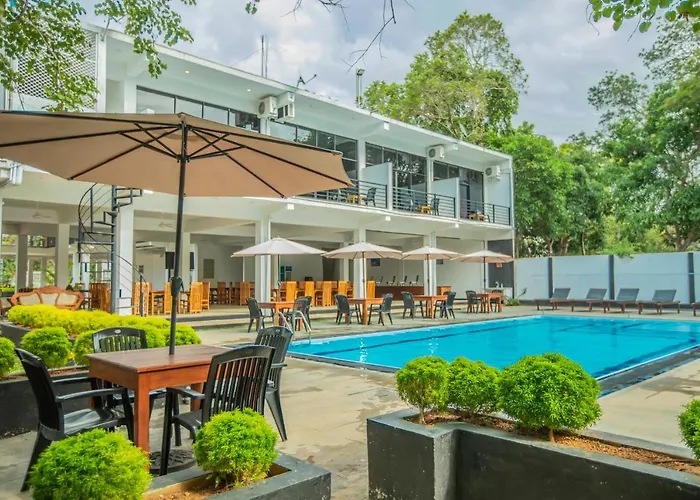 Lavish Resort By Indigo