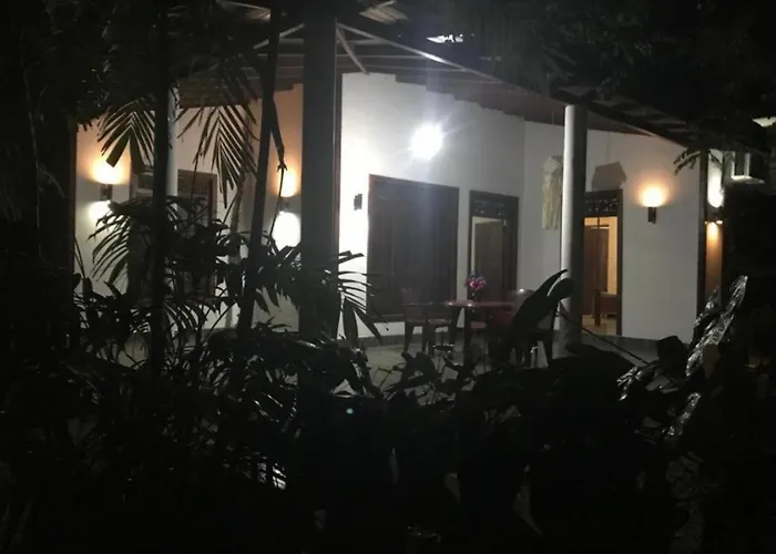 Karu\'S Hostel