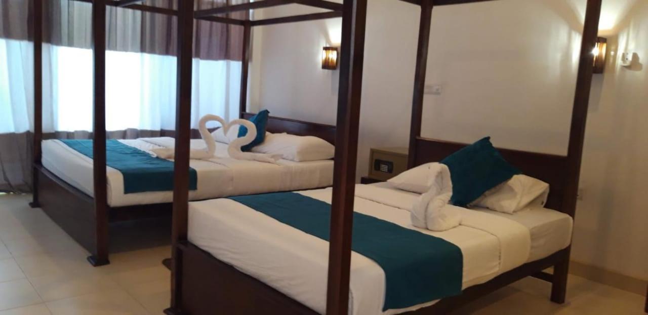 Lavish By Indigo Hotel 3*