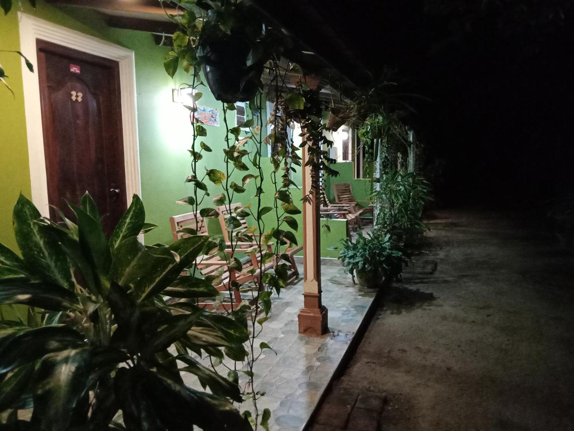 Rock Gate Resort Sigiriya