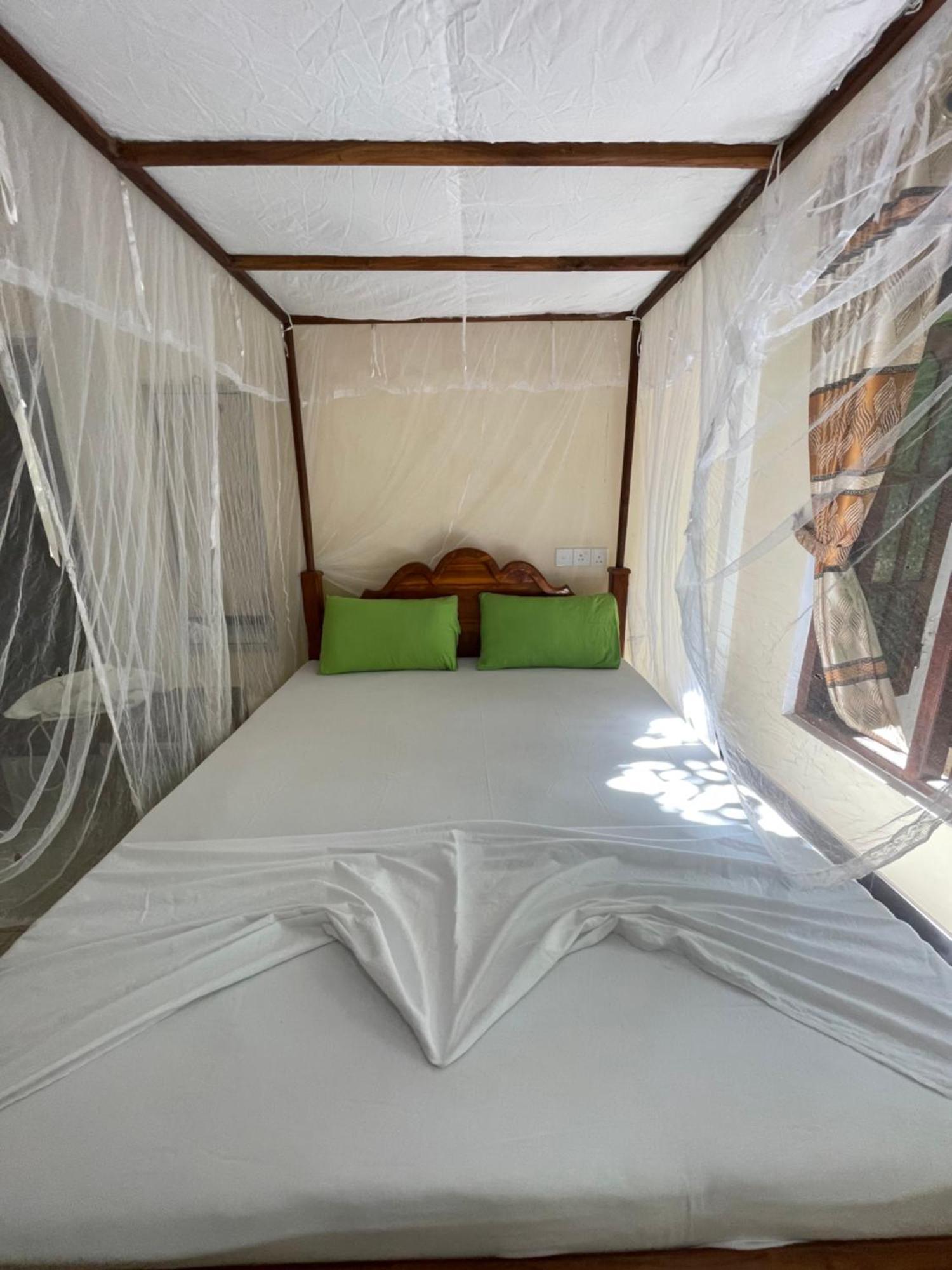 Hostel Karu's