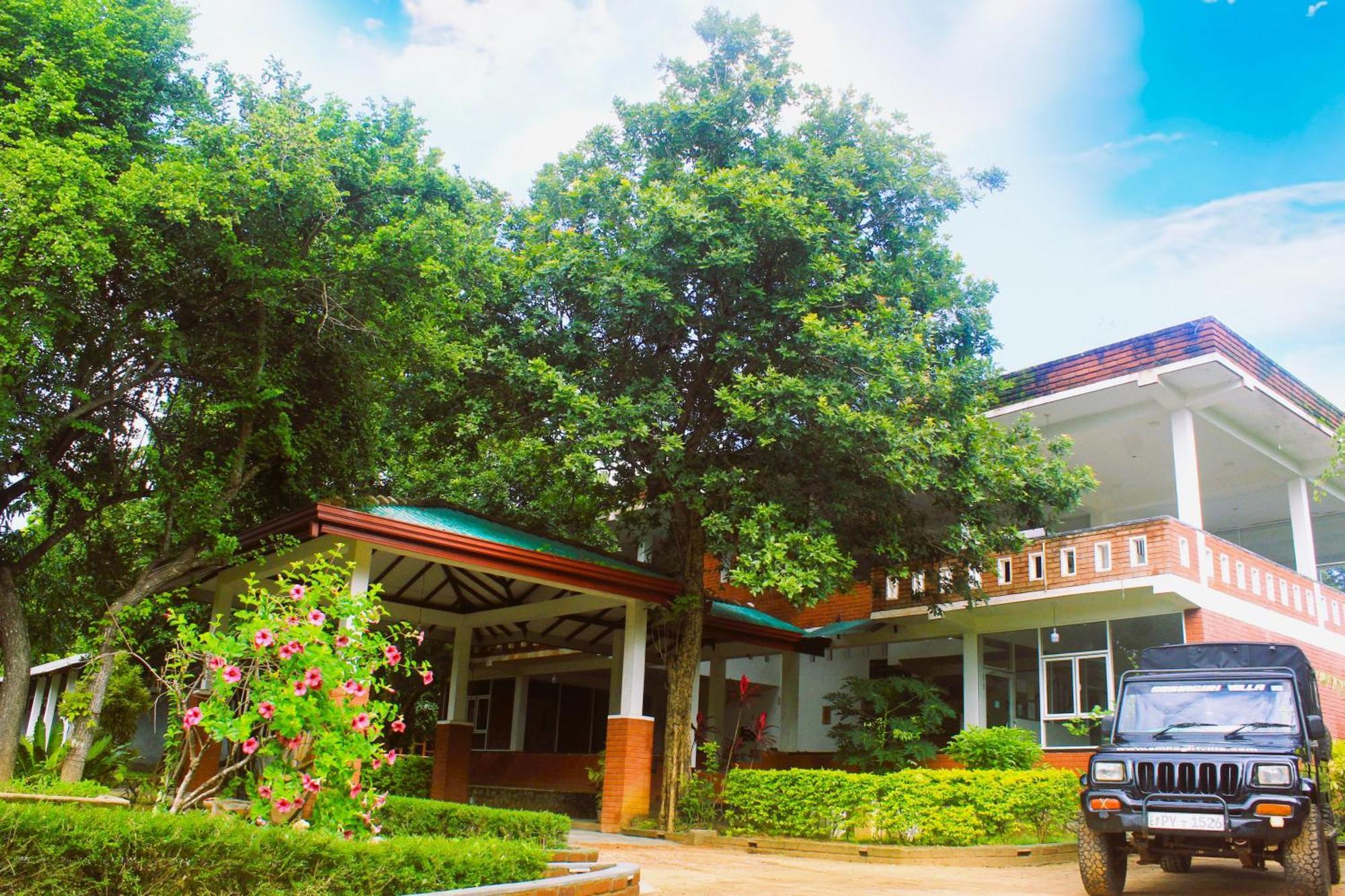 Hut Nature Hotel