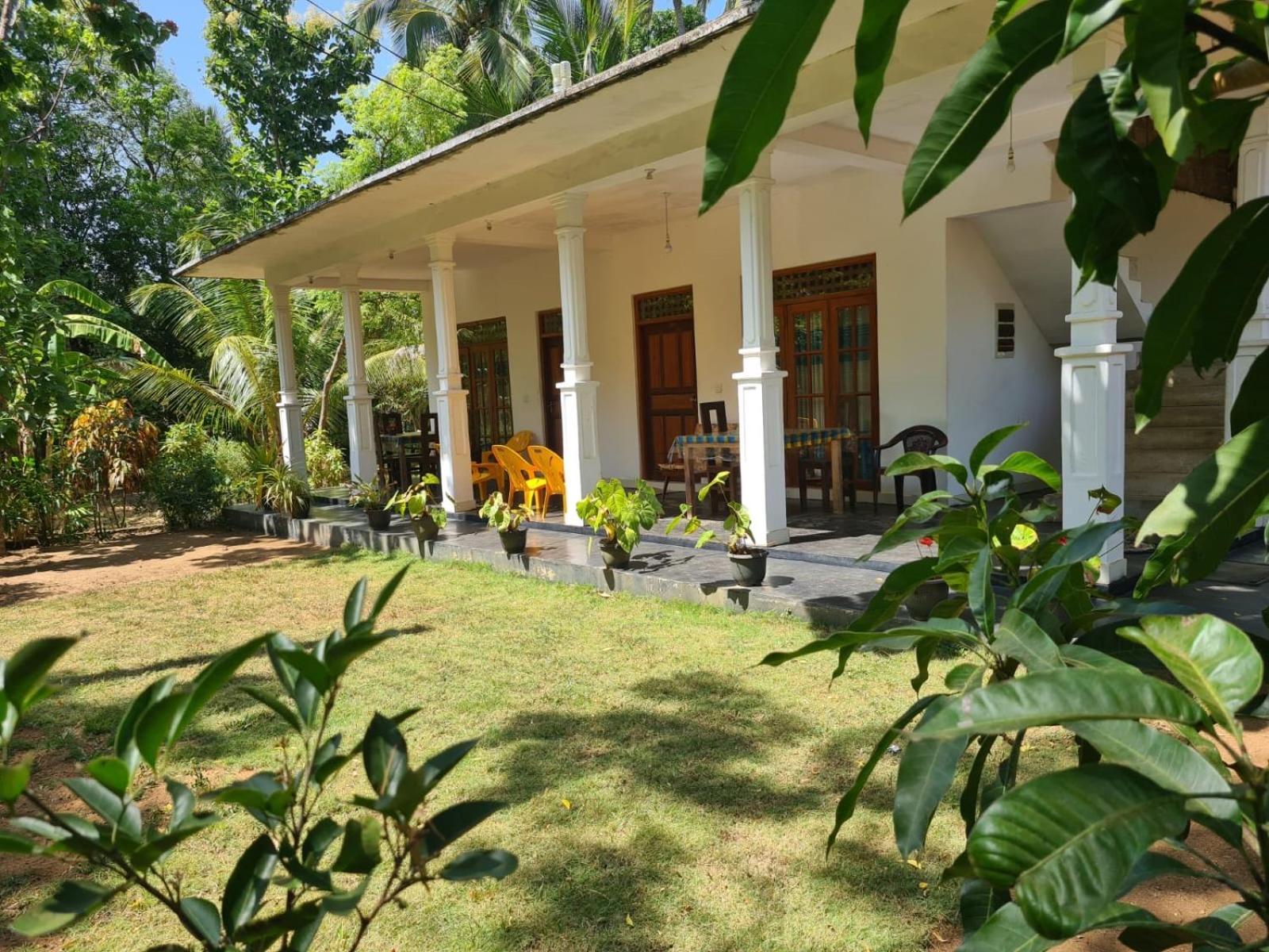 Thuruliya * Sigiriya