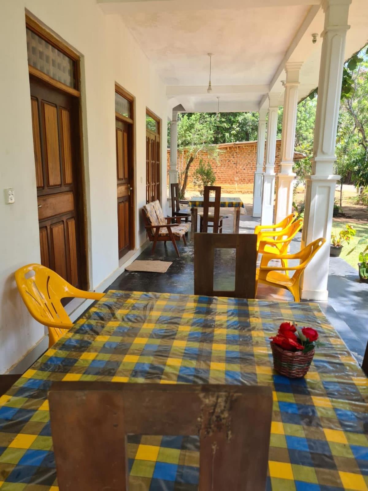 Thuruliya Guest house Sigiriya