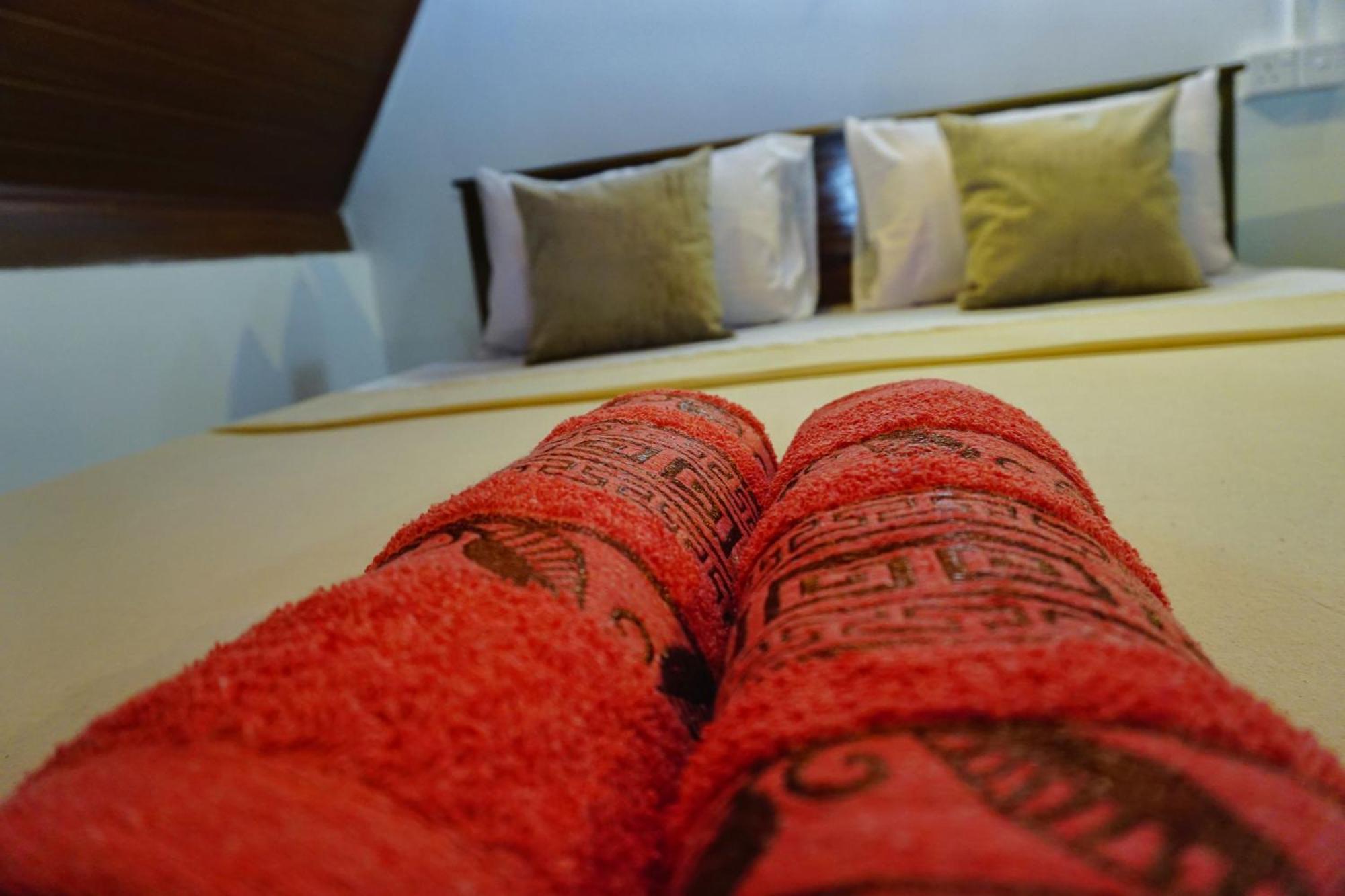 Bed & Breakfast Sigiri Sky & Treehouse Sigiriya