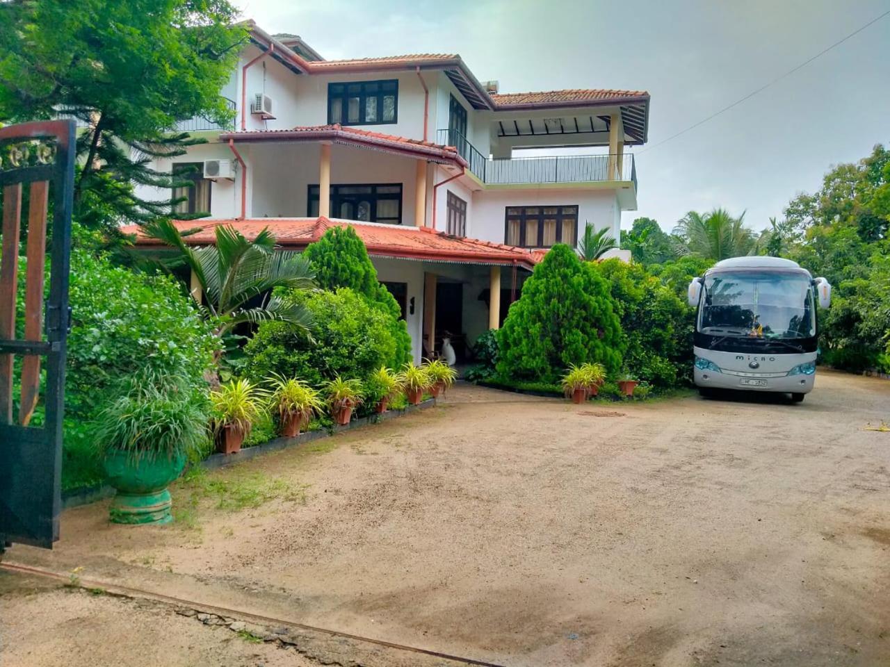 Hotel Summer Sigiriya