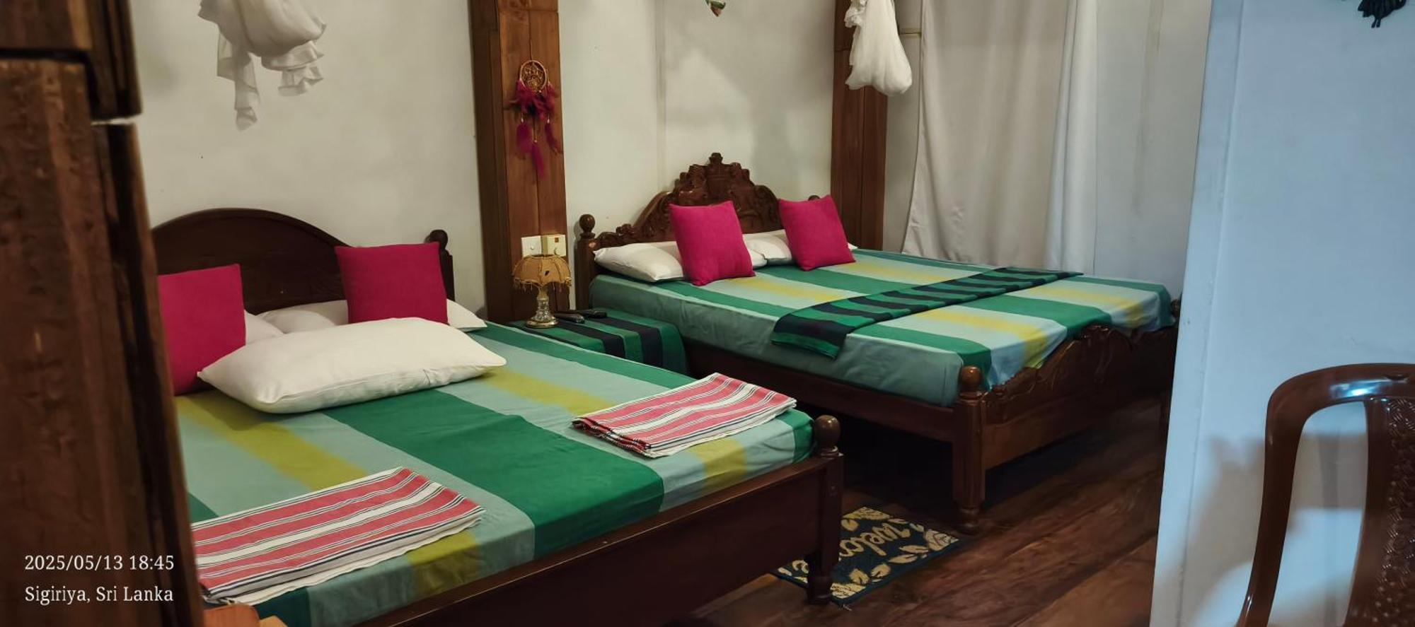 Apartment Ruk Sewana Tree House