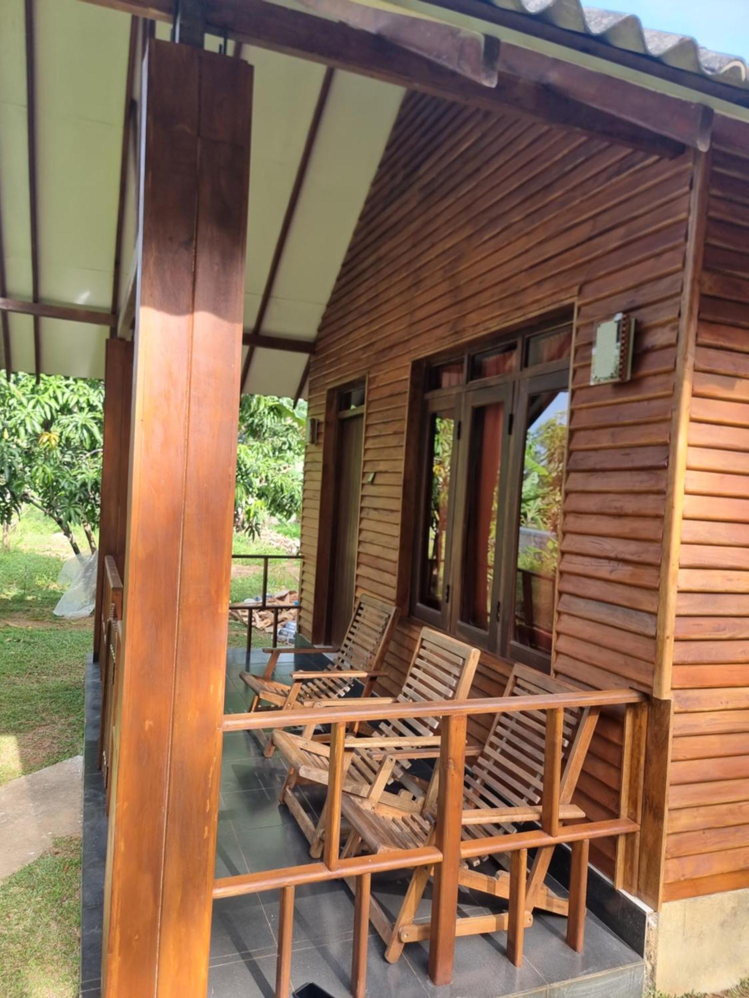 Liyon Rest