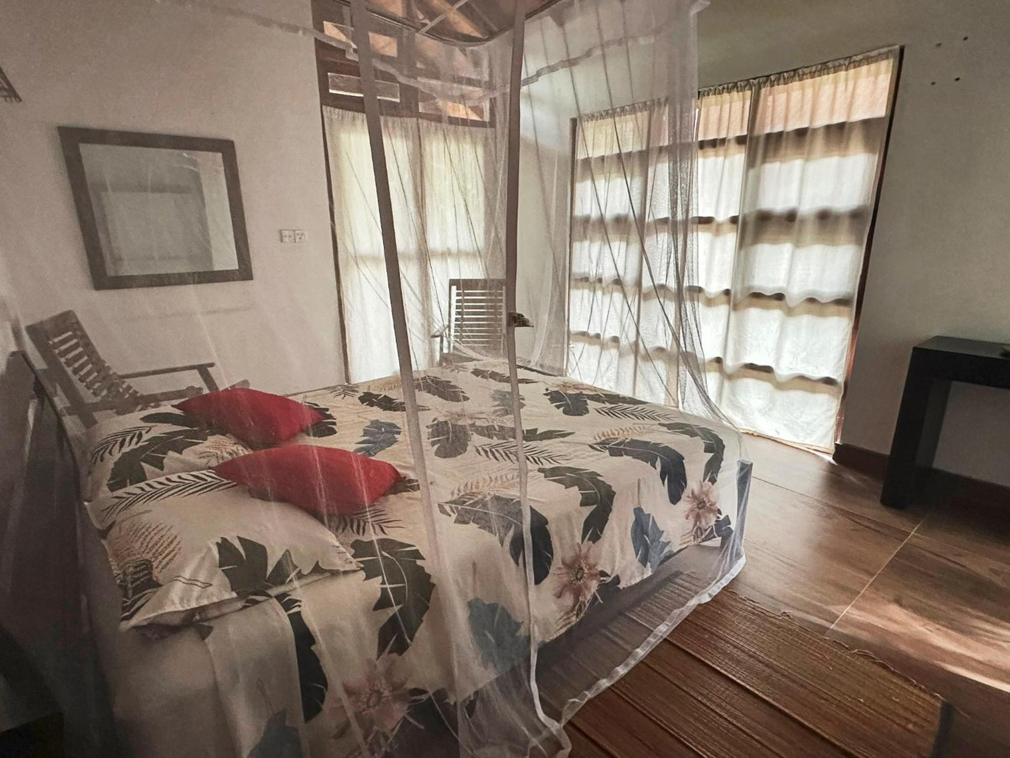 Hotel Sat Nam Village Sigiriya