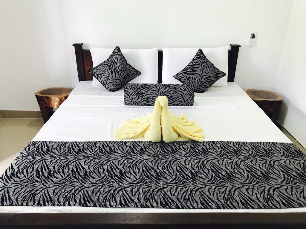 Shan Homestay *