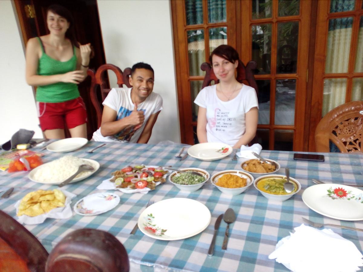Thuruliya Guest house *