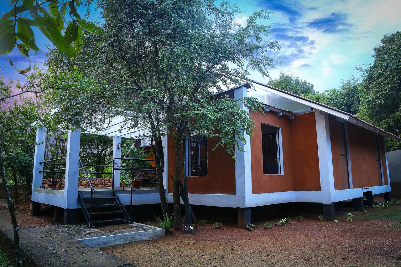Hotel Elephas & 4*