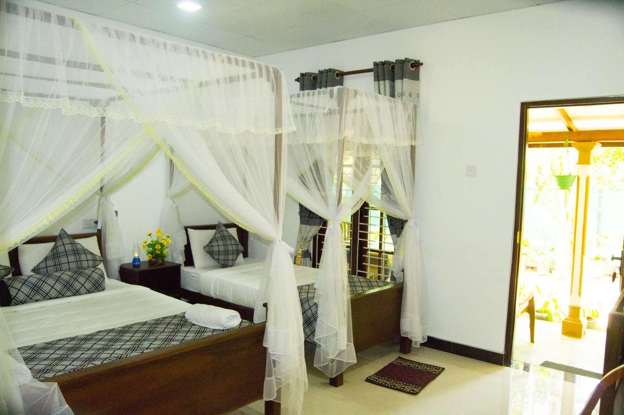 Rock Gate Resort 3*