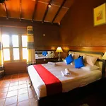 Jungle Hut Resort Sigiriya