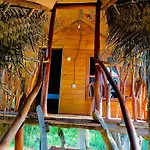 Green Land Tree House Sigiriya