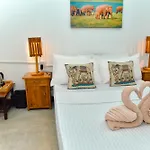 Dhona\'S Villa