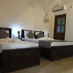 Isanka Lion Lodge