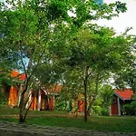 Saunter Paradise Hotel