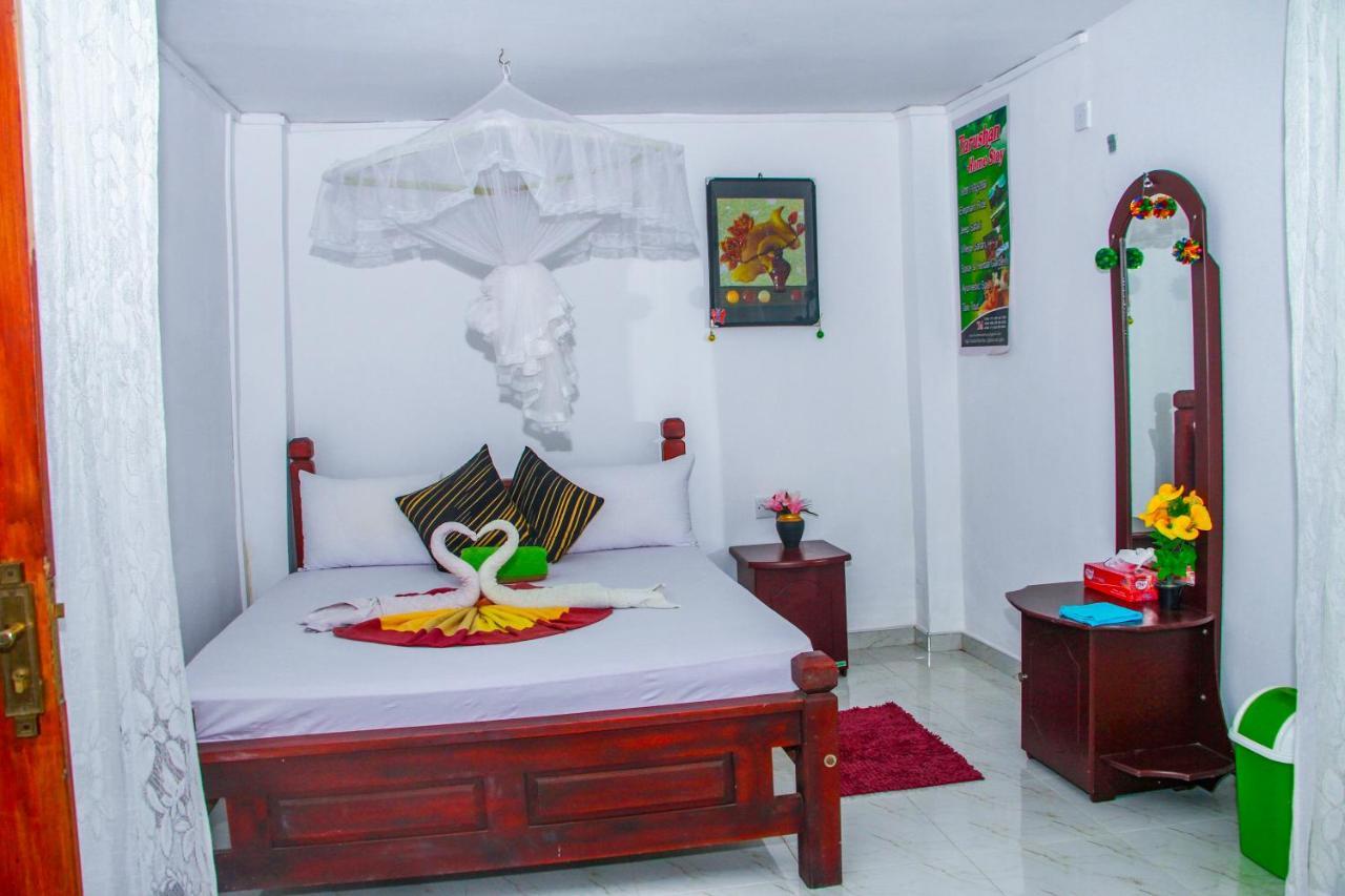 Sigiri Tarushan Homestay Sigiriya