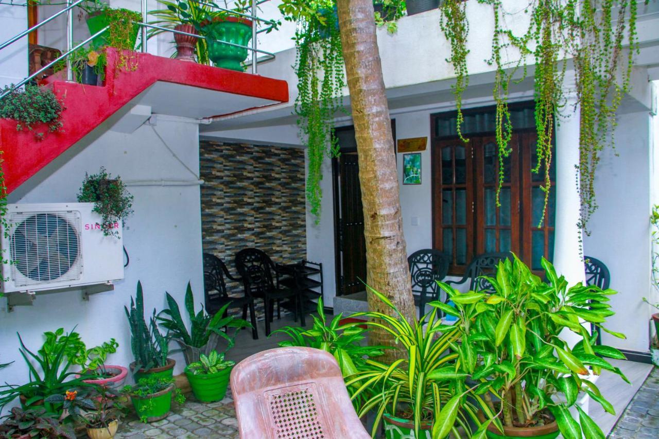 Sigiri Tarushan Homestay Sigiriya