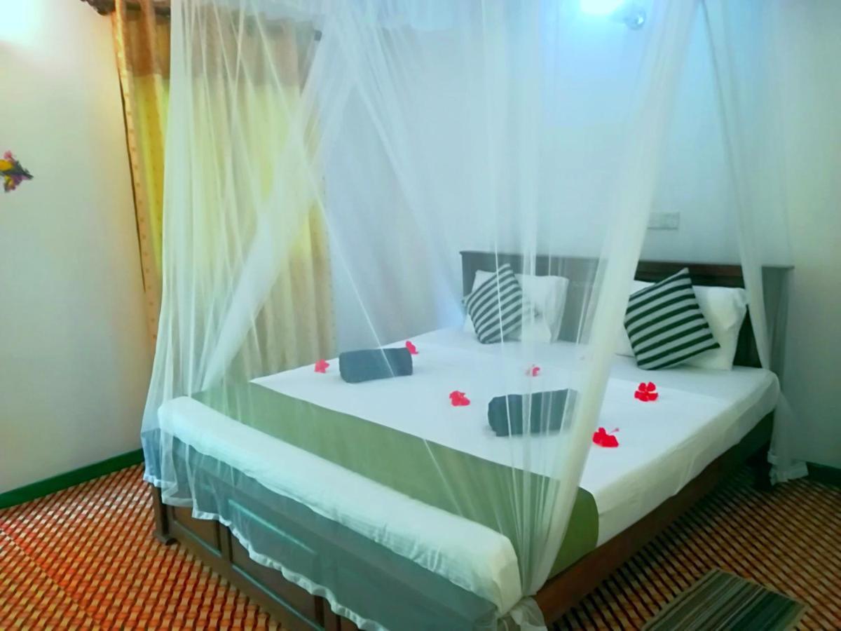 Bed & Breakfast Lakmal ,10 Minutes To Rock *