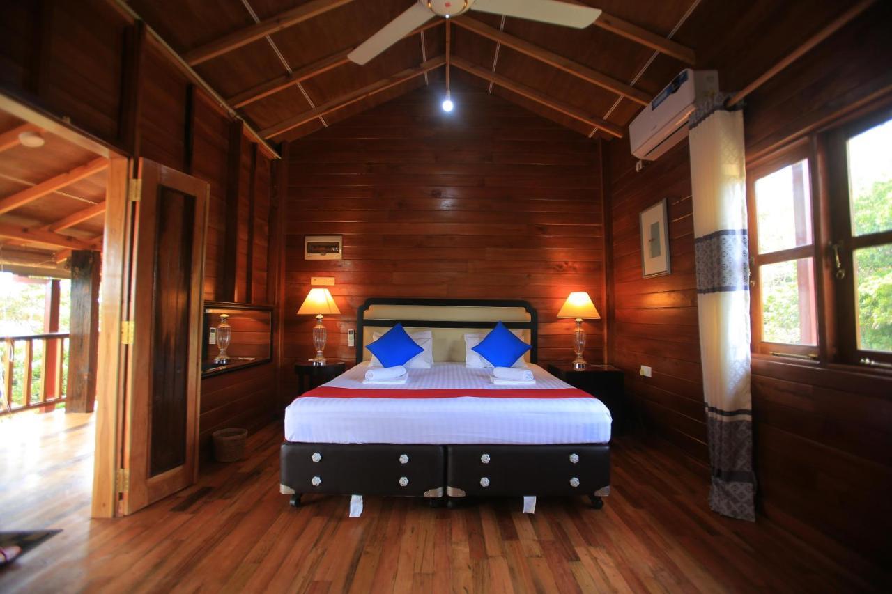 Hotel Jungle Hut Sigiriya
