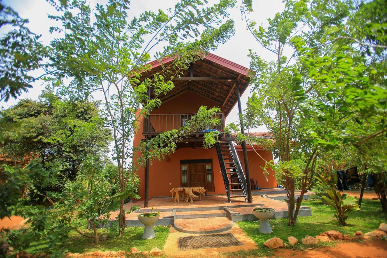 Jungle Hut Sigiriya