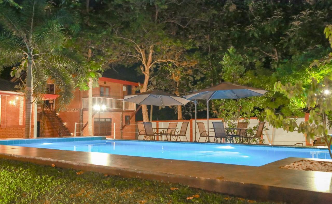 Tepraas Hotel *
