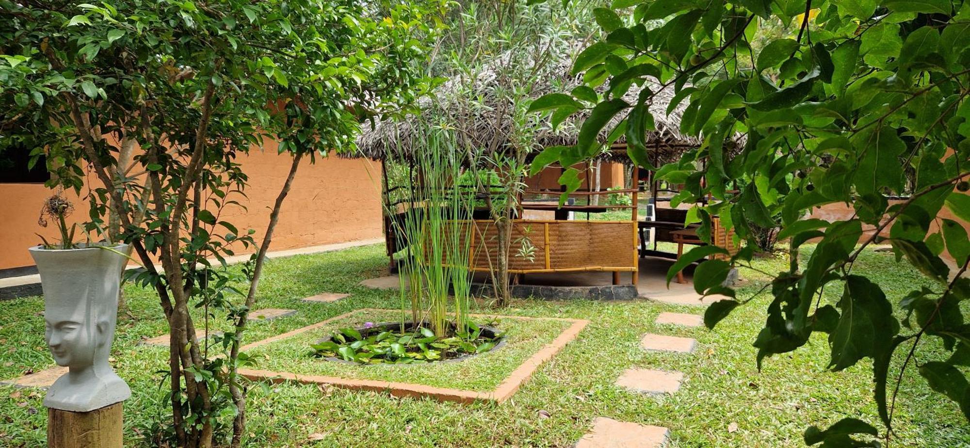 Lodge Niyagala *