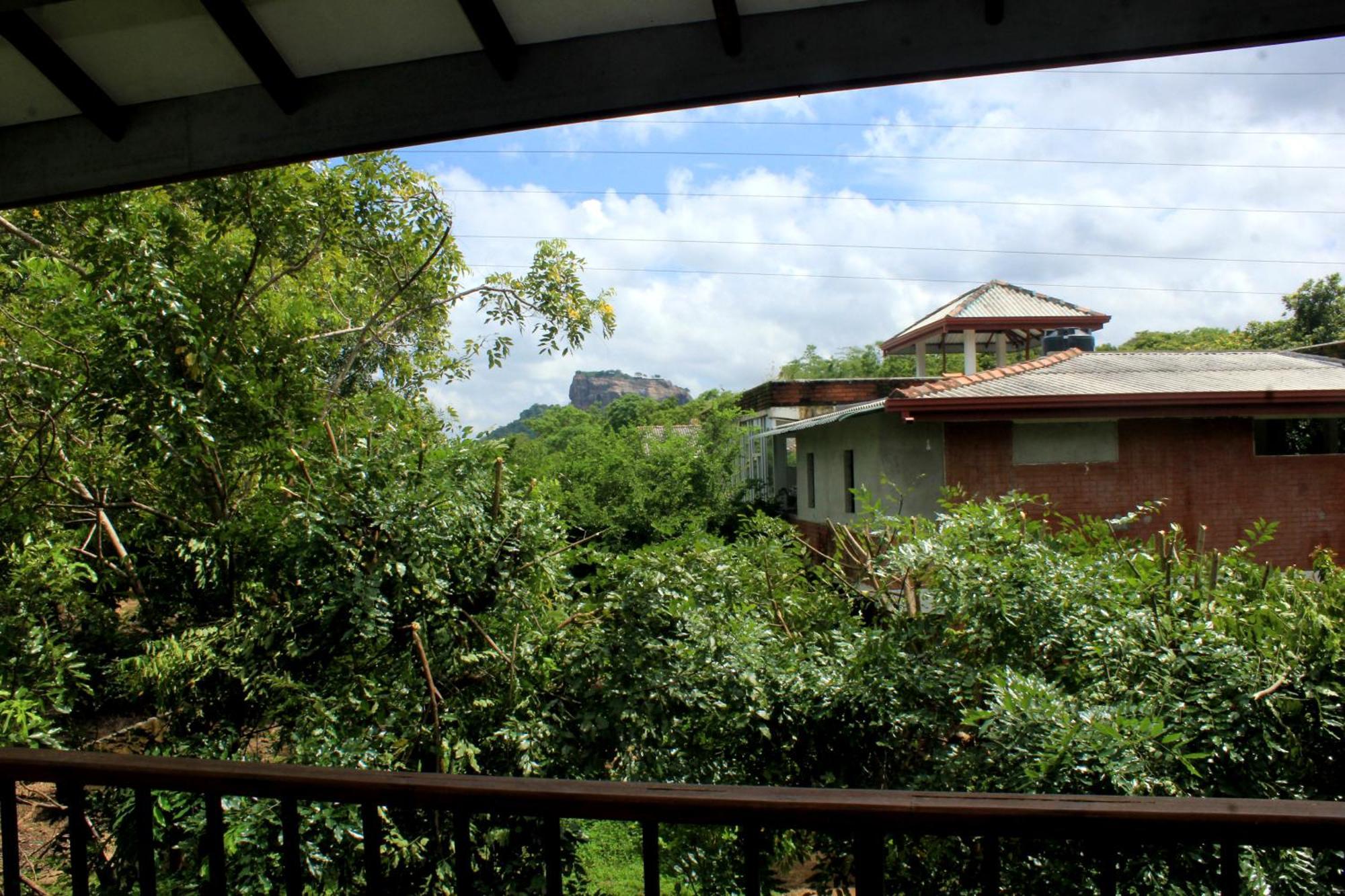 Hotel Hut Nature 2*