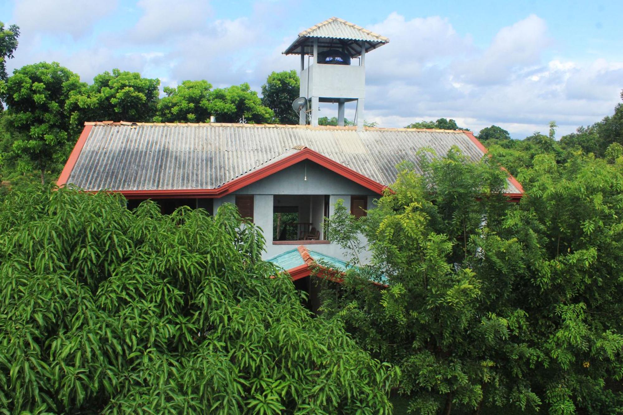 Hotel Hut Nature 2*