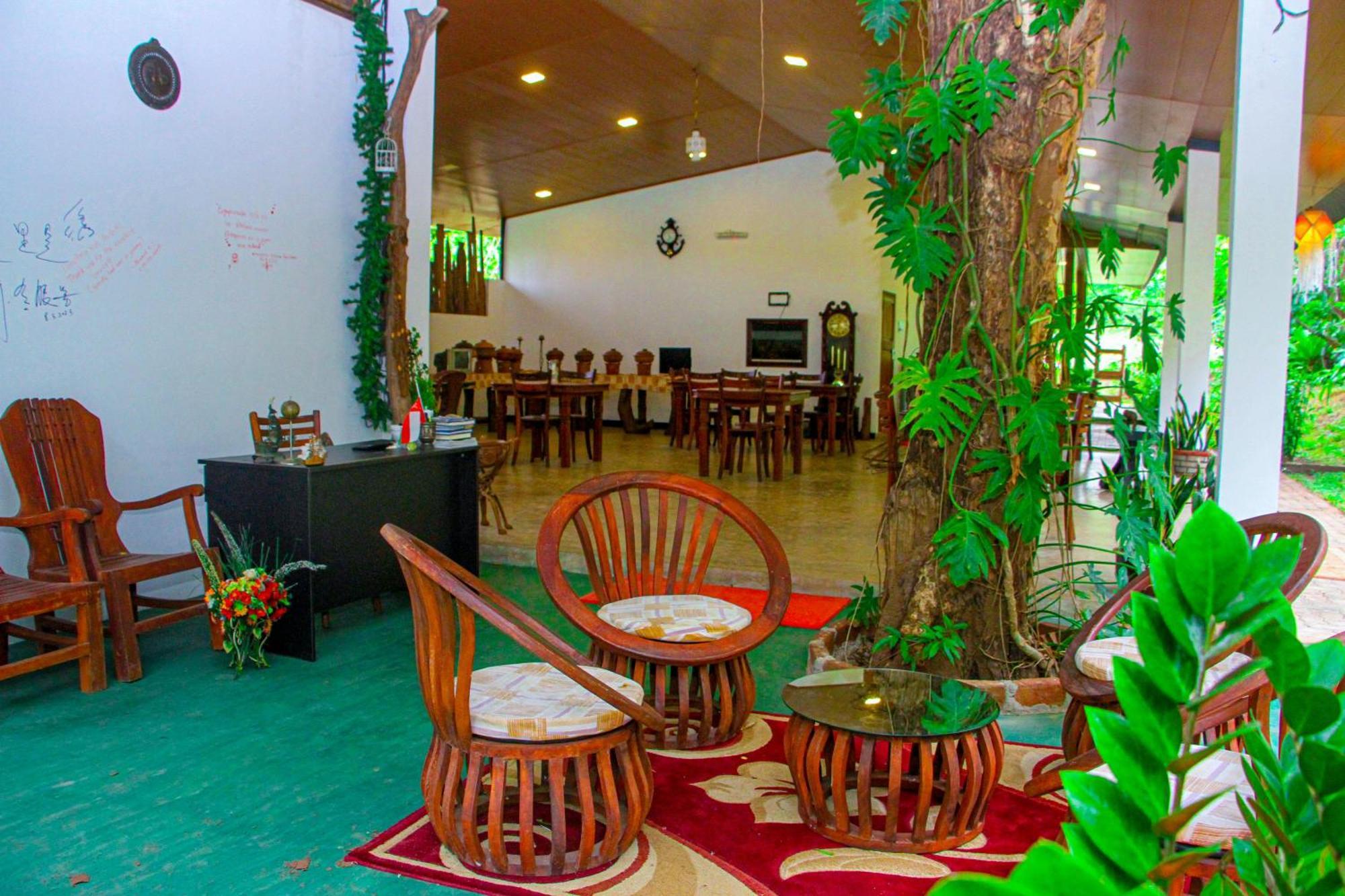 Sigiri Nisala Guest house Sigiriya