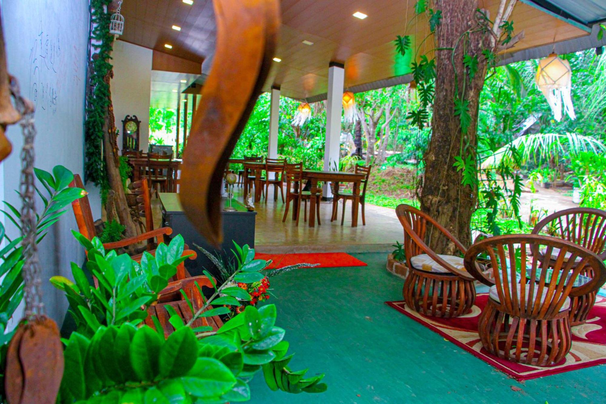 Sigiri Nisala Guest house *