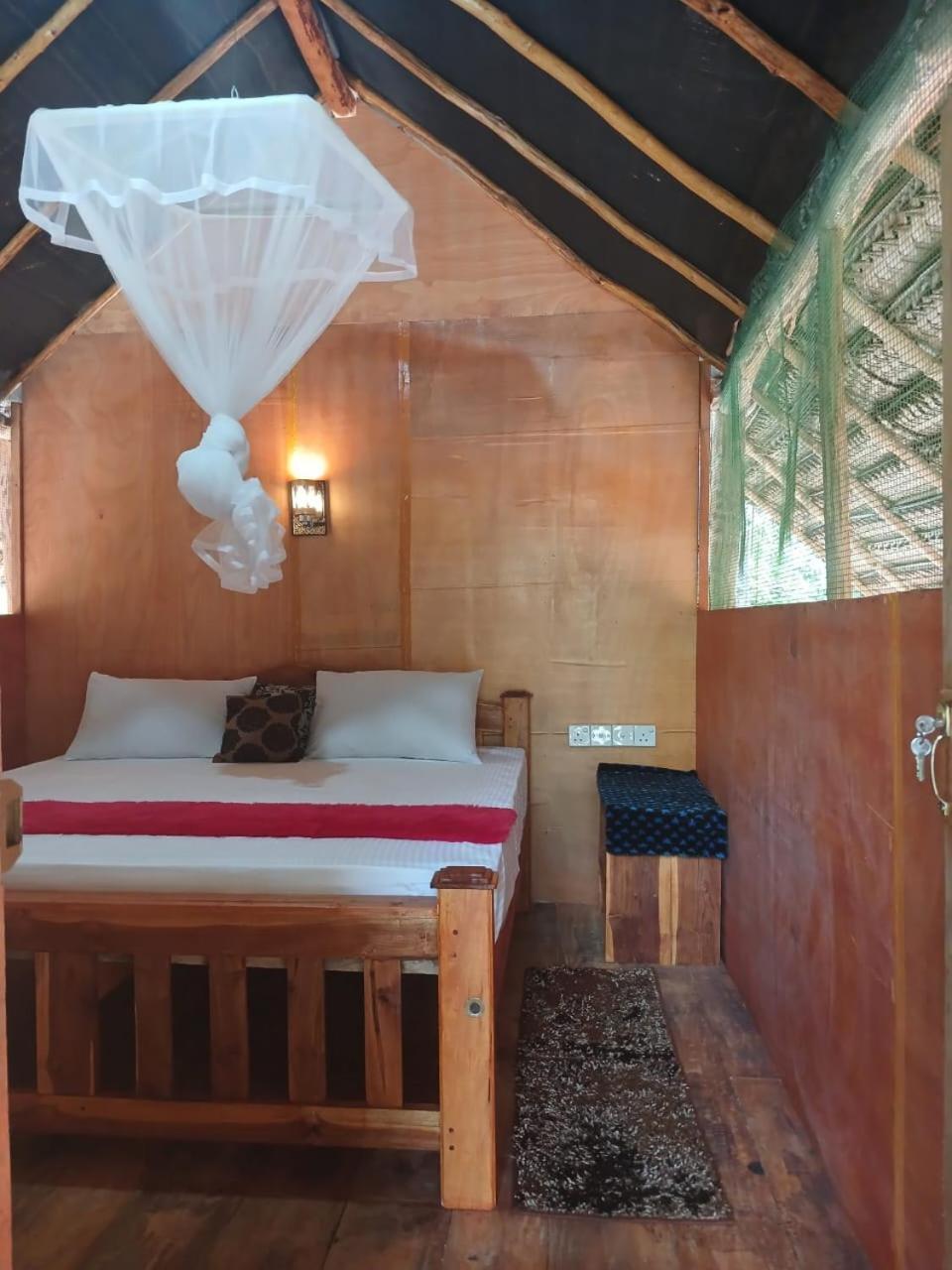 Pidurangala View Treehouse Homestay *