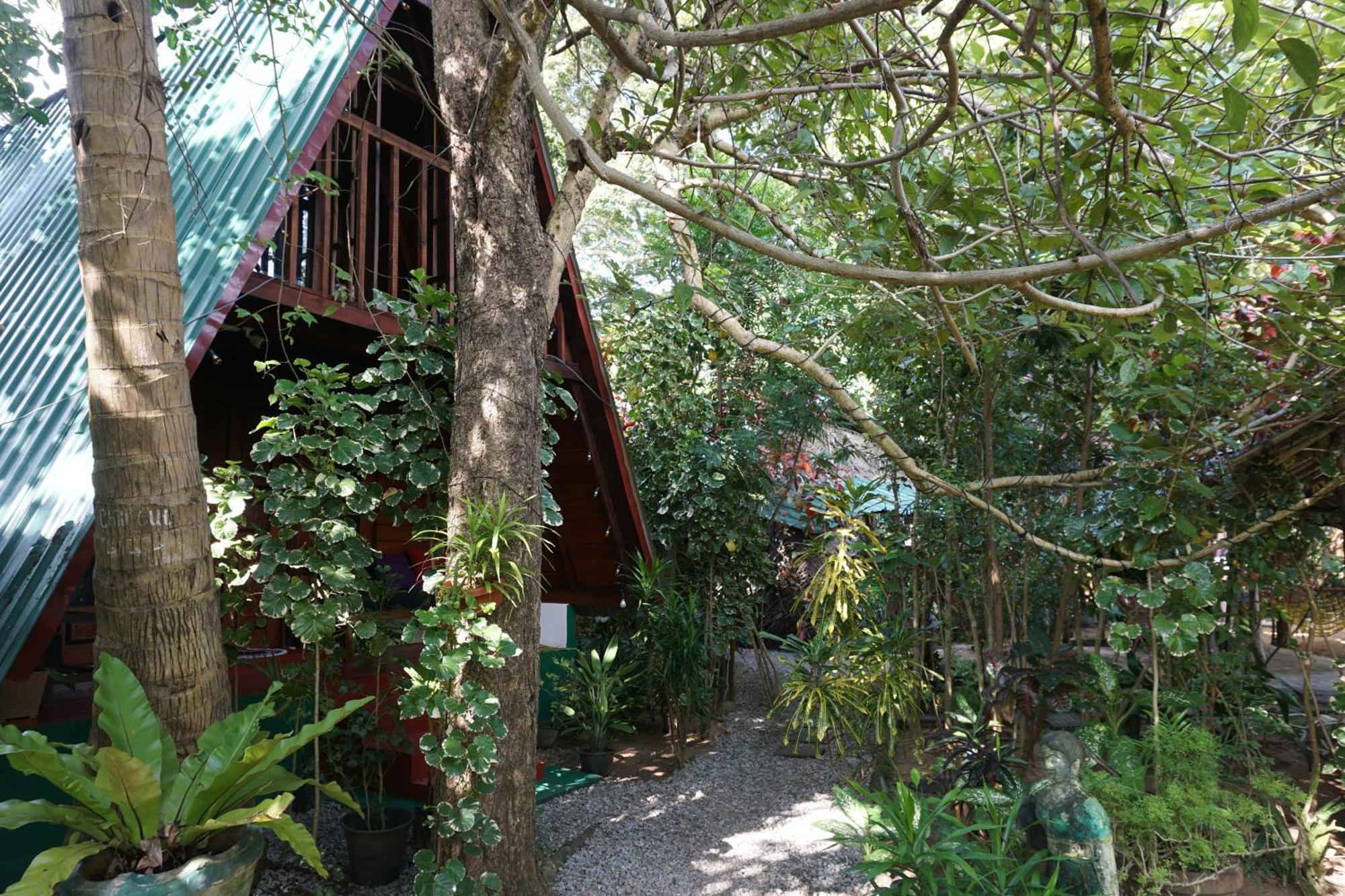 Hostel Another World Sigiriya