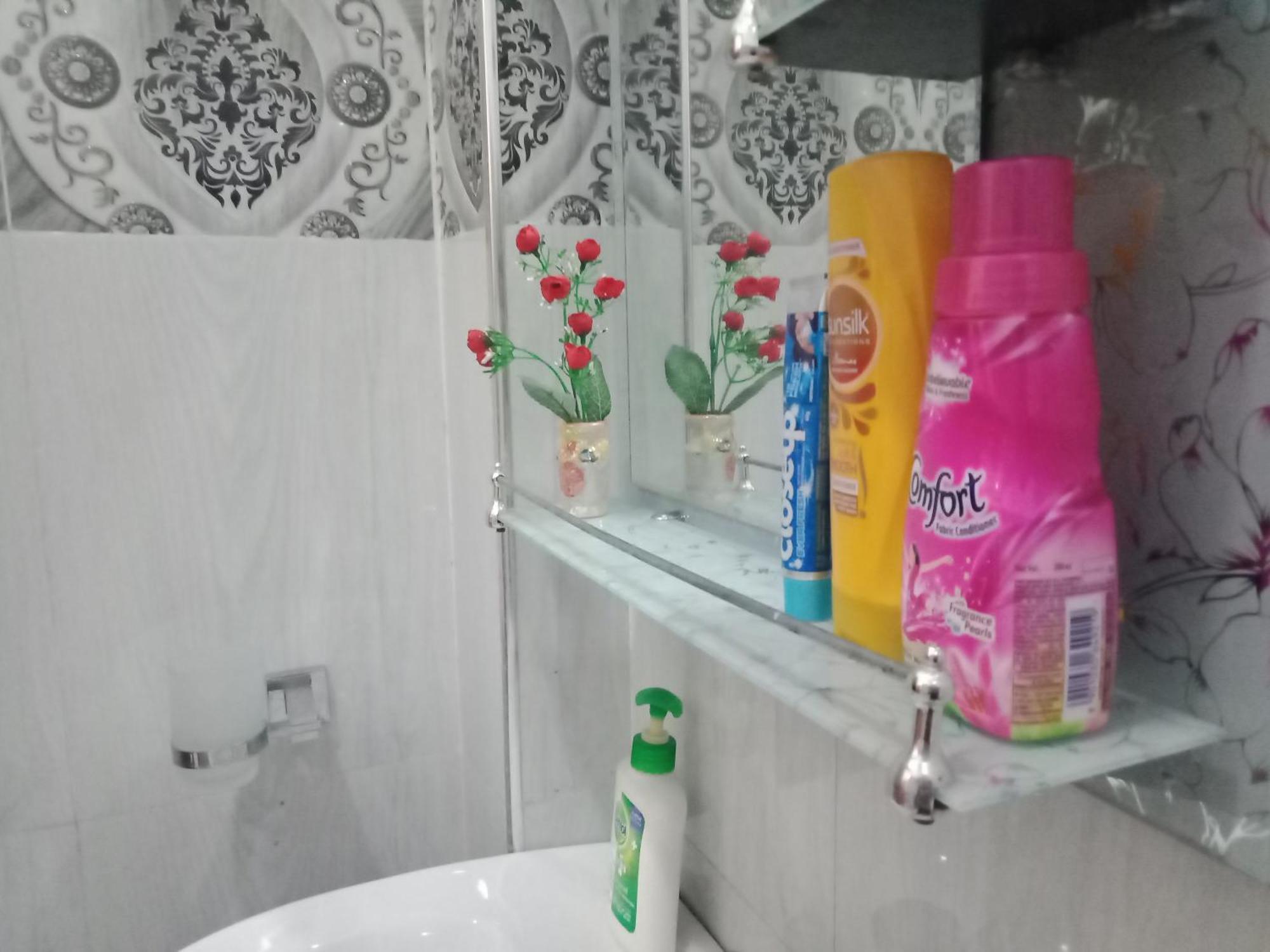 Homestay Liyara *