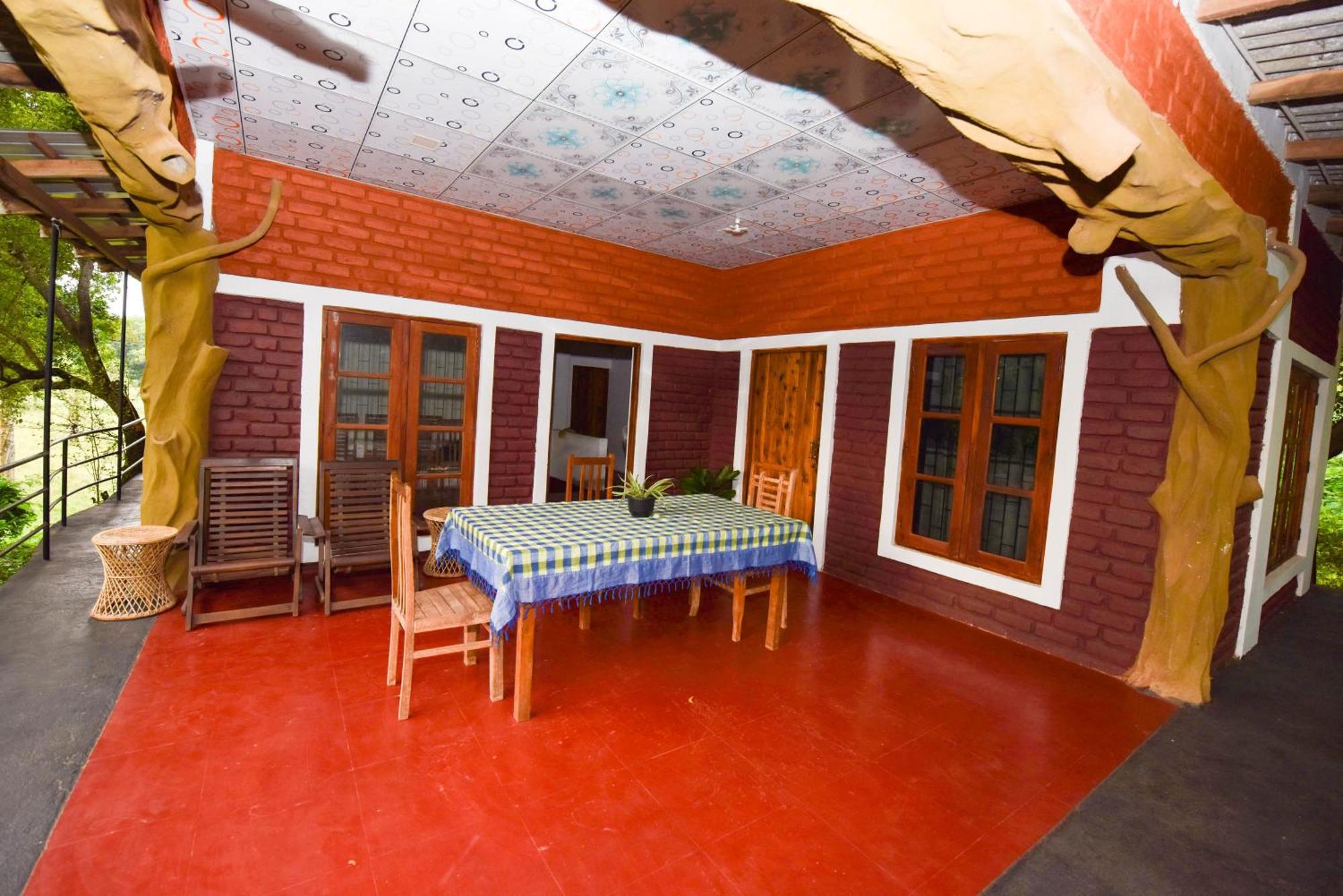 Elephant Trio Homestay *