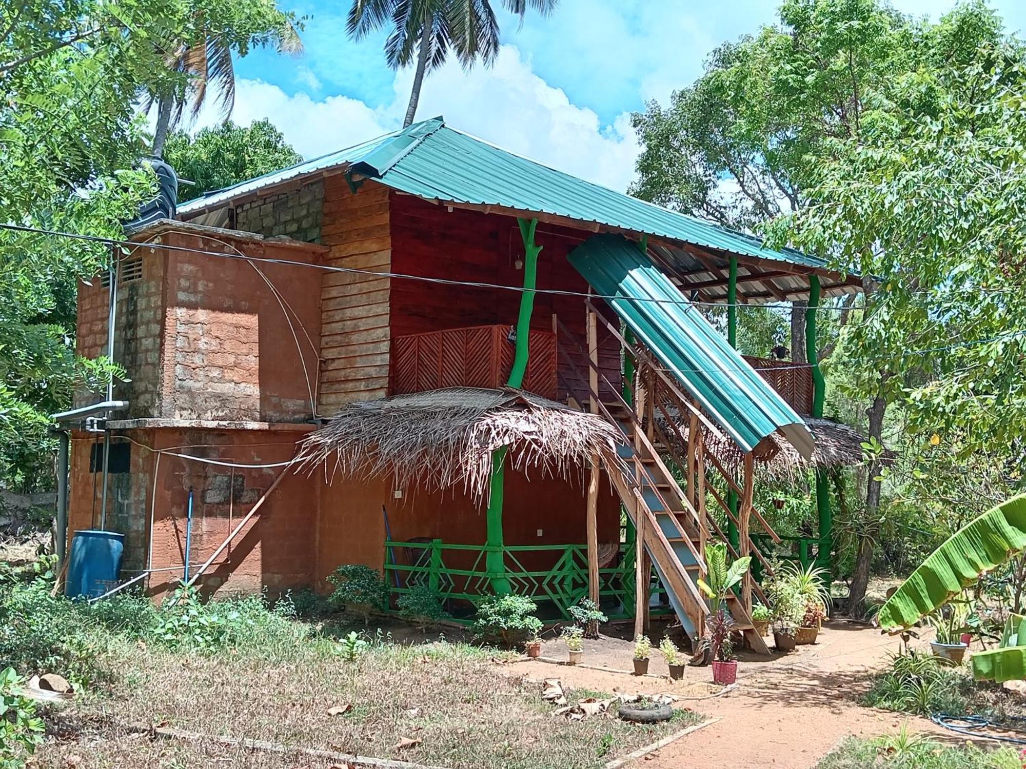 Sigiri Lion Eco Palace *