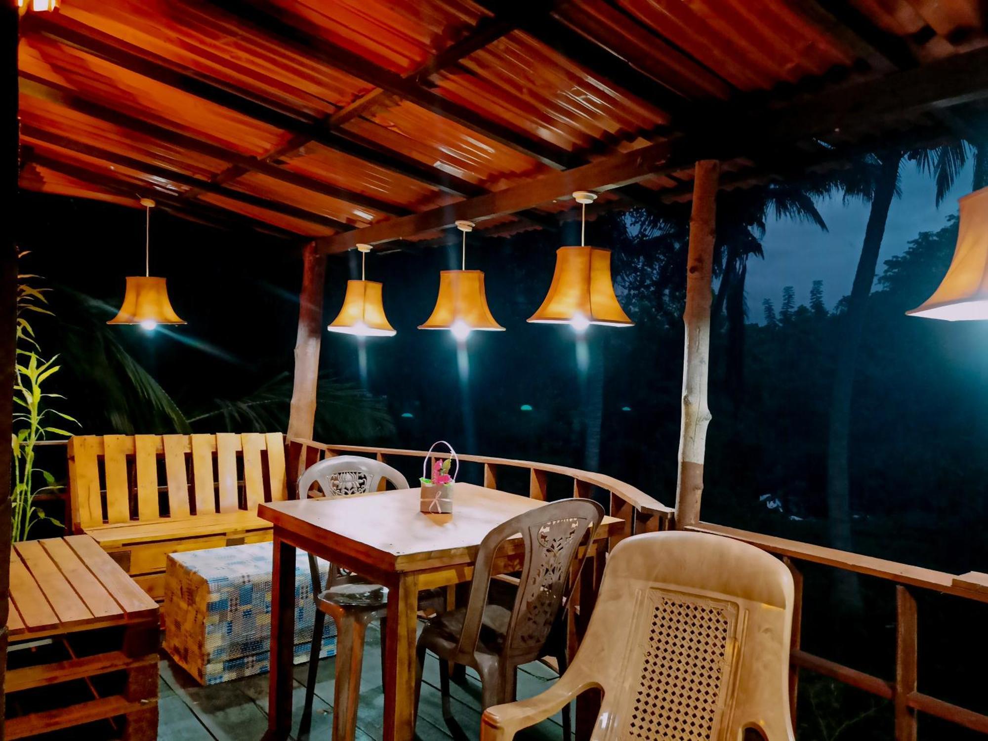 Hotel Banda Eco 2*