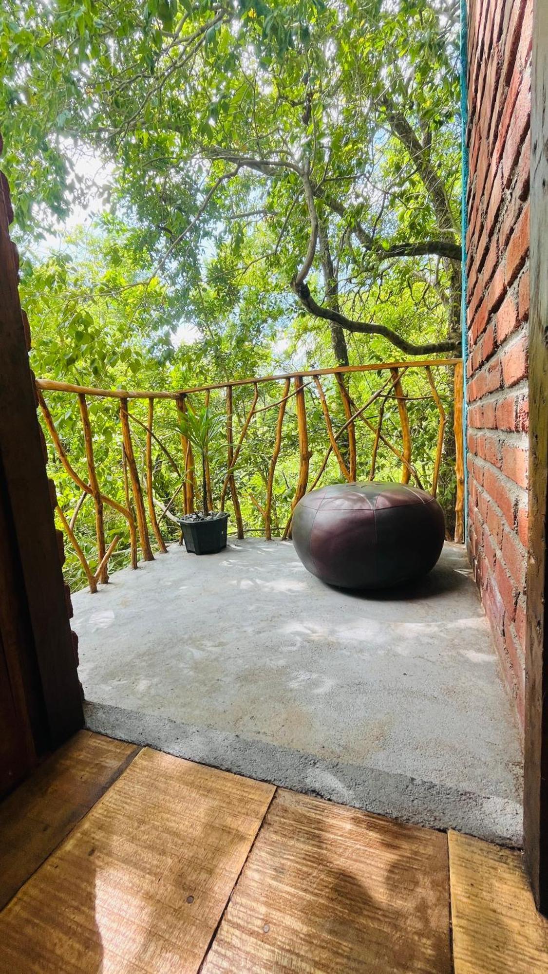 Villa Ali Adi Eco Tree House *