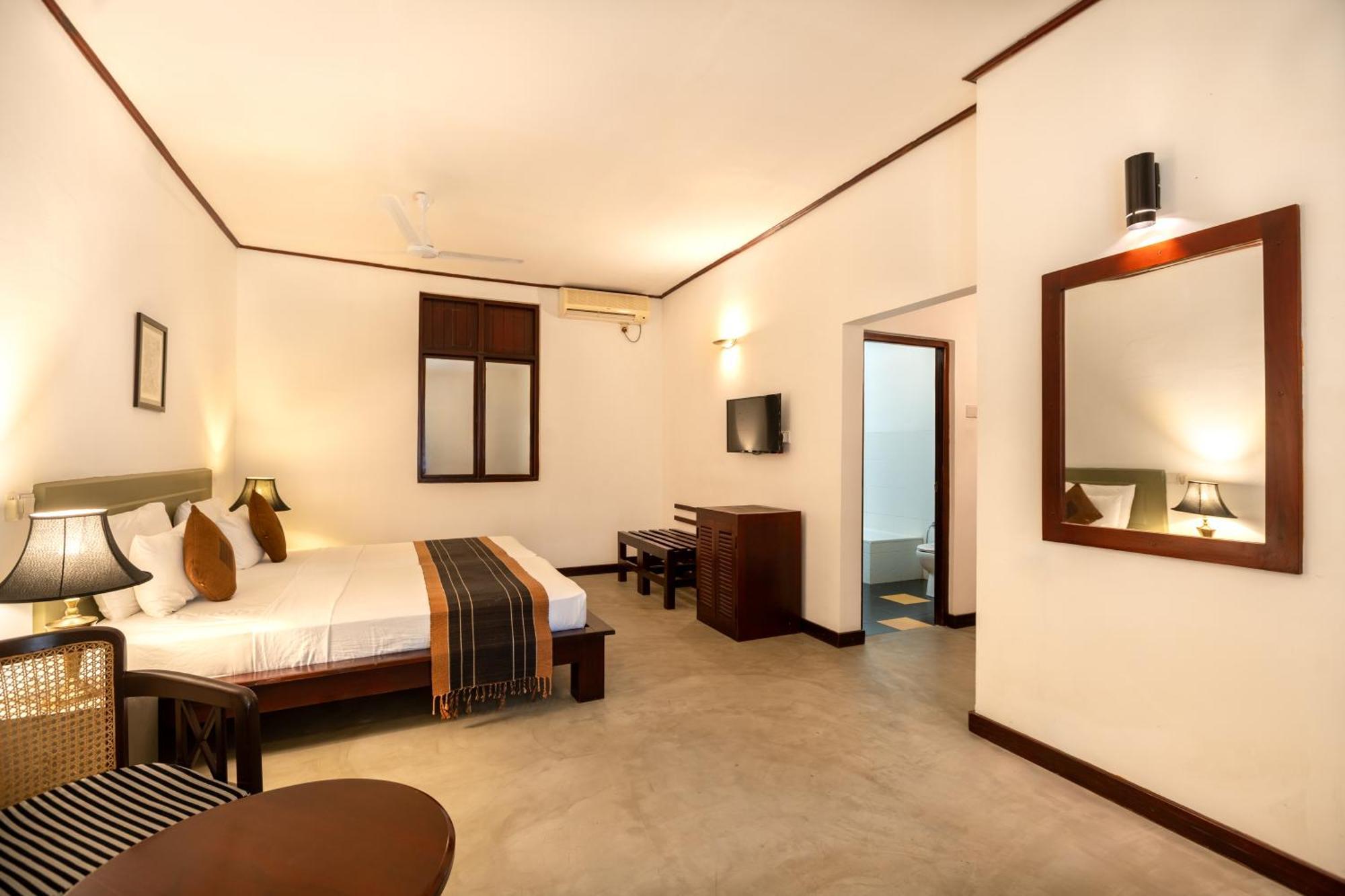 Kassapa Lions Rock Resort Sigiriya