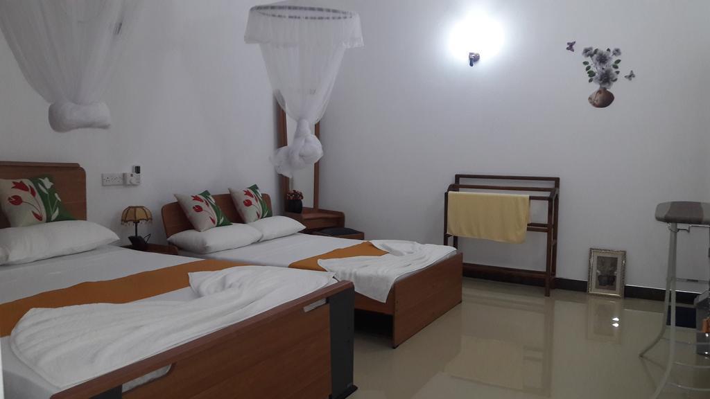 Sigiri Regal Guest house *