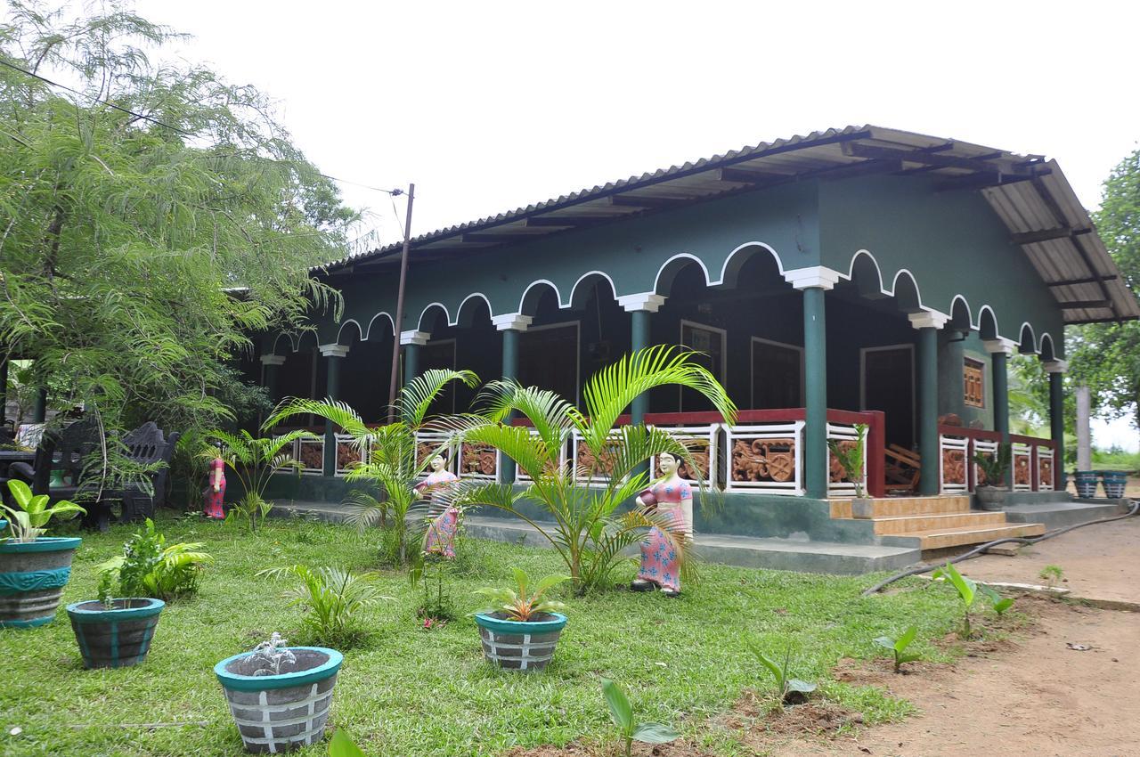 Rock Homestay *