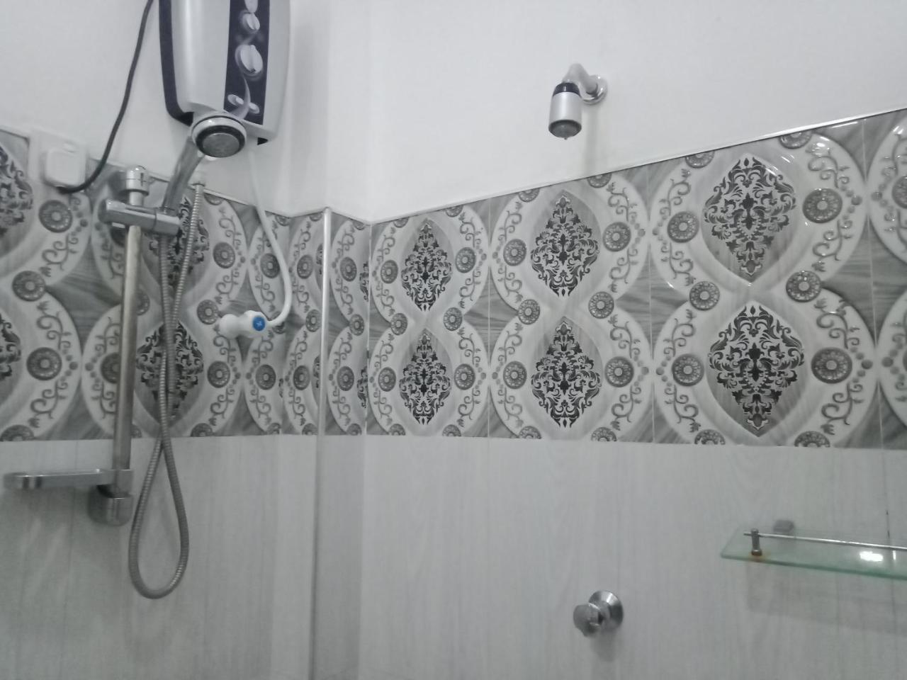 Liyara Homestay *