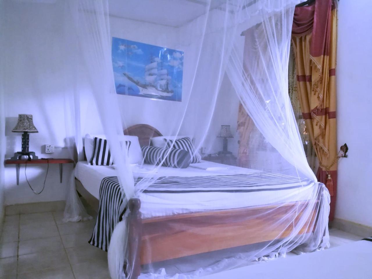 Homestay Sisira - *