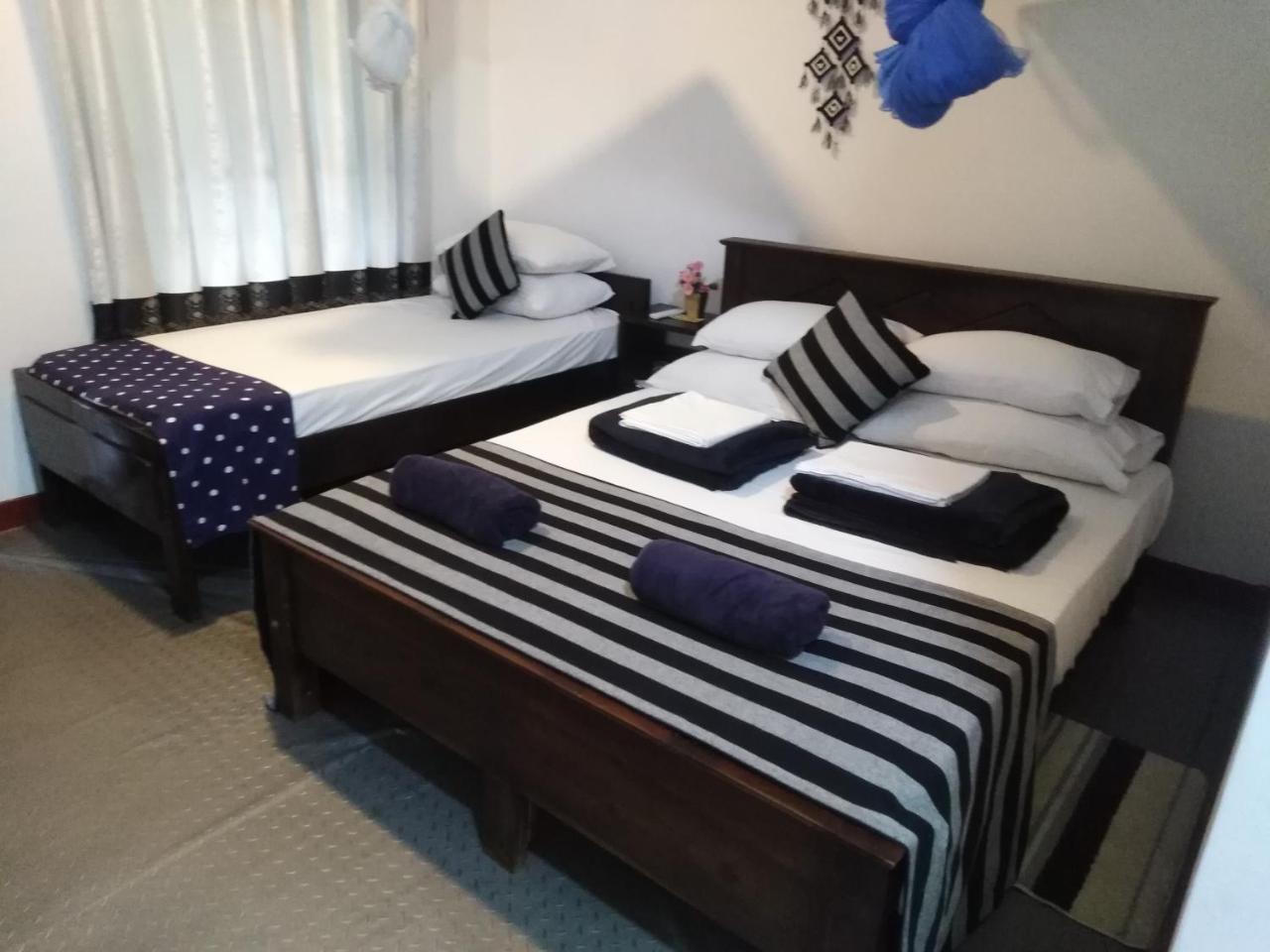 Asiri Homestay *
