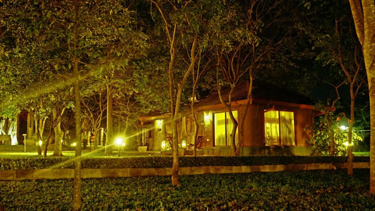 Saunter Paradise Hotel 4*